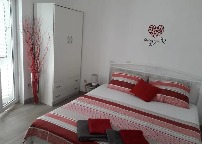 Private Accommodation Carevic